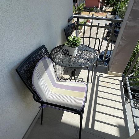 Apartmani Jasminka Vodice Esterno foto