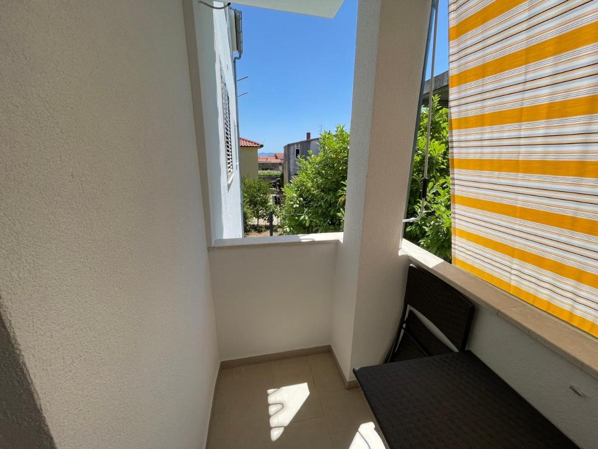 Apartmani Jasminka Vodice Esterno foto